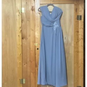 Elegant Blue Evening Gown